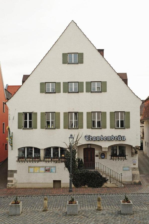 Hotel Gasthof Traubenbrau Krumbach Exterior photo