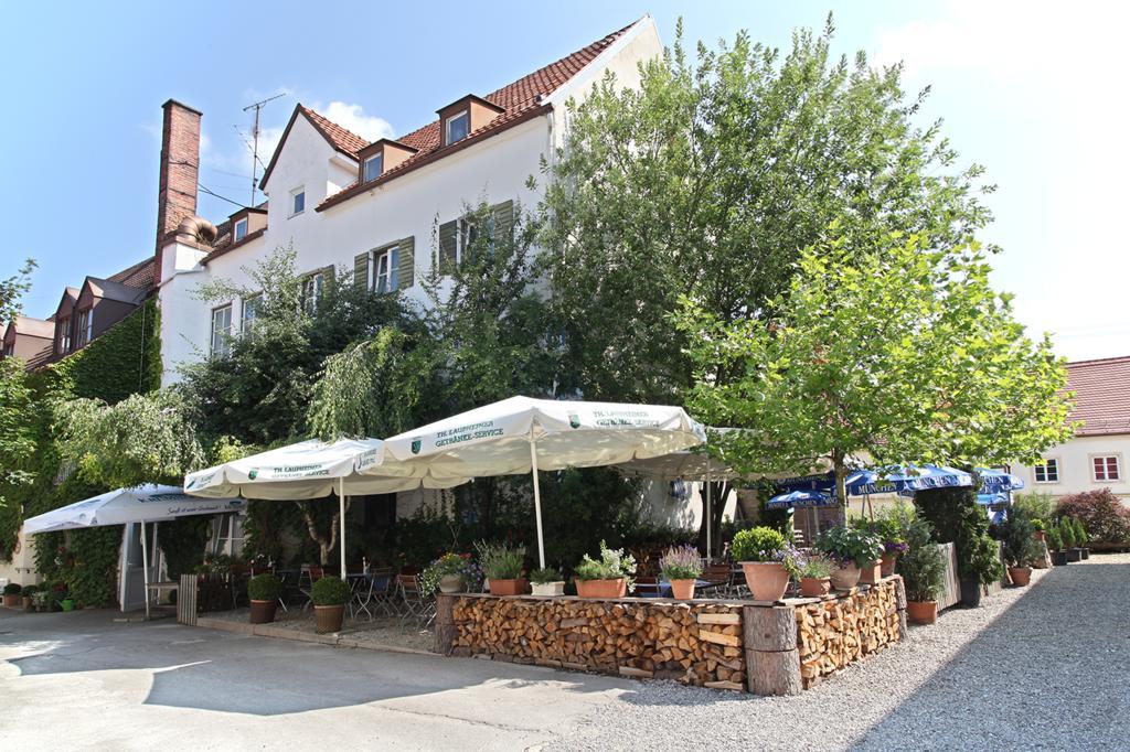 Hotel Gasthof Traubenbrau Krumbach Exterior photo